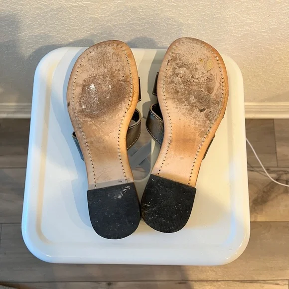 Freebird Sawyer flat sandals, size 7 - Olive - Picture 2 of 3